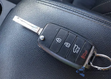 2017 Kia Sportage Lx z USA, uszkodzony, nr VIN KNDPM3AC4H7102255